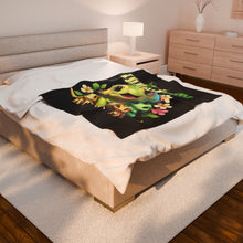 Load image into Gallery viewer, Repticon Velveteen Plush Blanket /w Lizards
